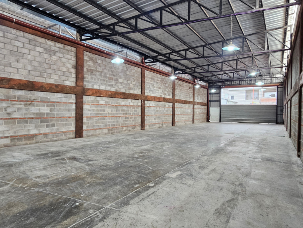 ALQUILER GALPON COMPLEJO EMPRESARIAL ARENALES