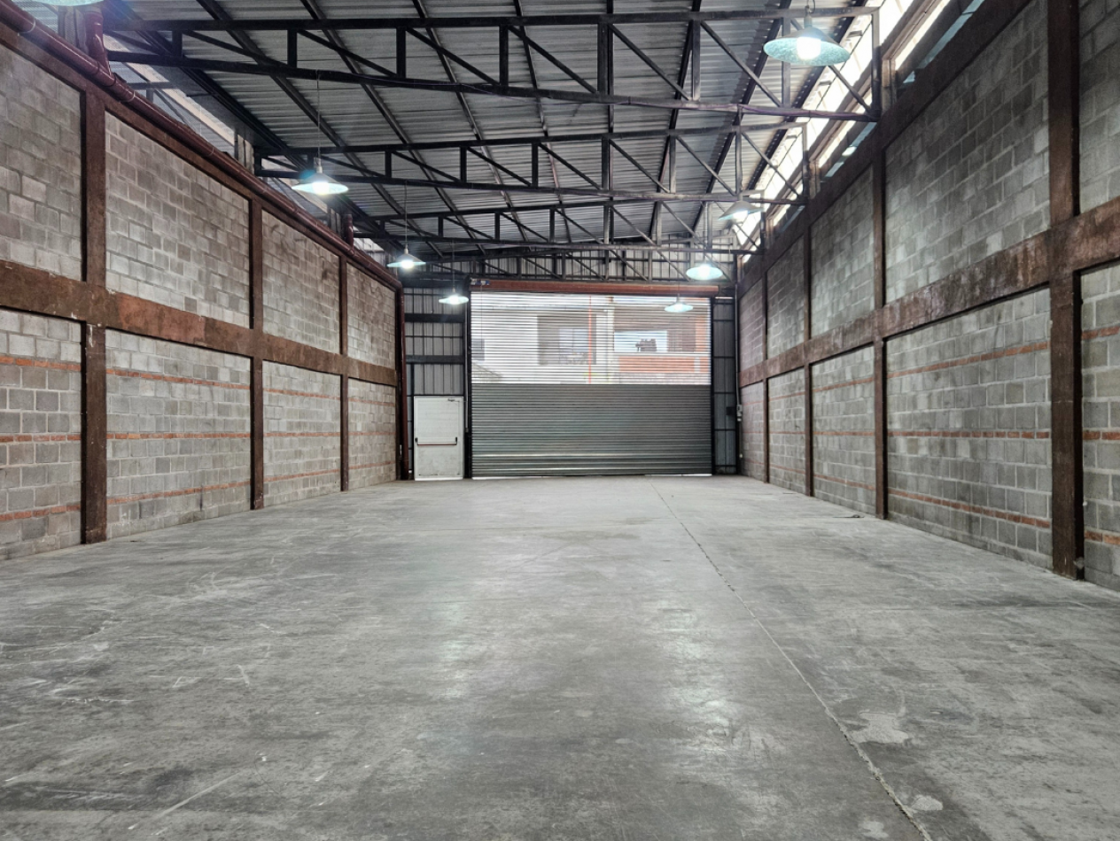 ALQUILER GALPON COMPLEJO EMPRESARIAL ARENALES