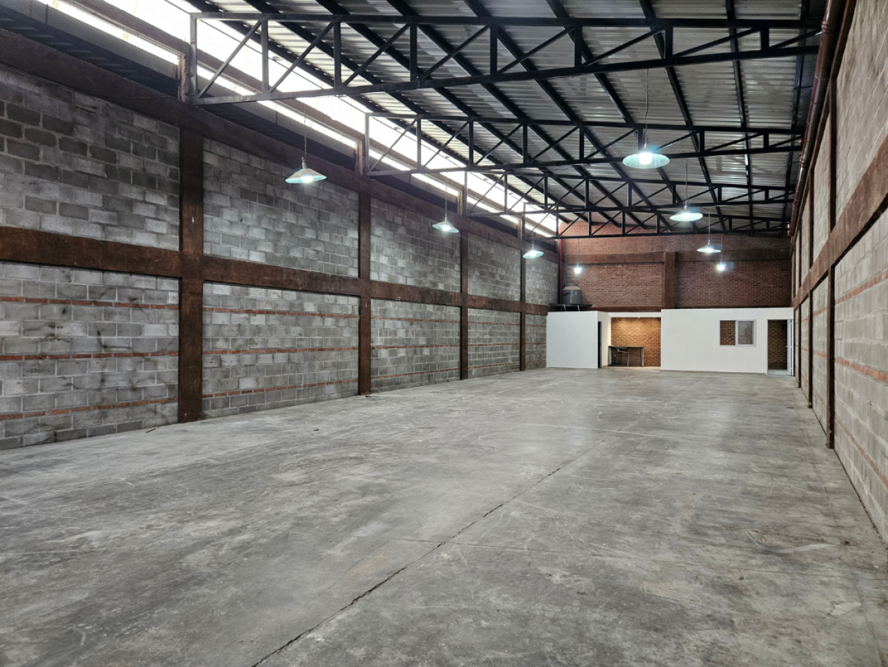 ALQUILER GALPON COMPLEJO EMPRESARIAL ARENALES