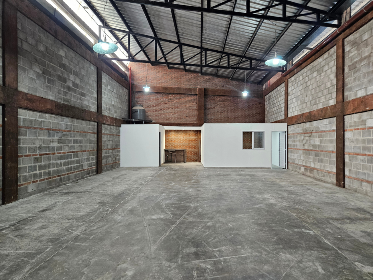 ALQUILER GALPON COMPLEJO EMPRESARIAL ARENALES