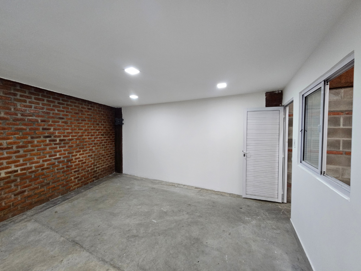 ALQUILER GALPON COMPLEJO EMPRESARIAL ARENALES