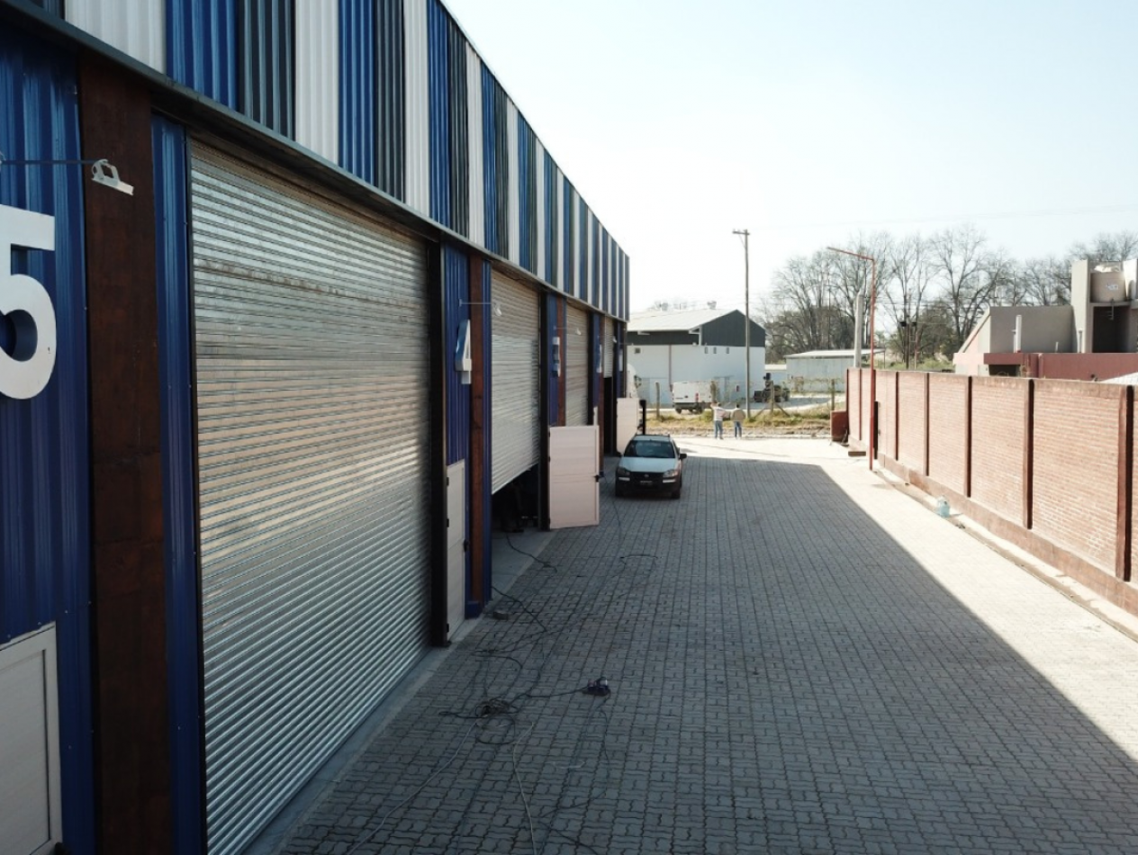 ALQUILER GALPON COMPLEJO EMPRESARIAL ARENALES