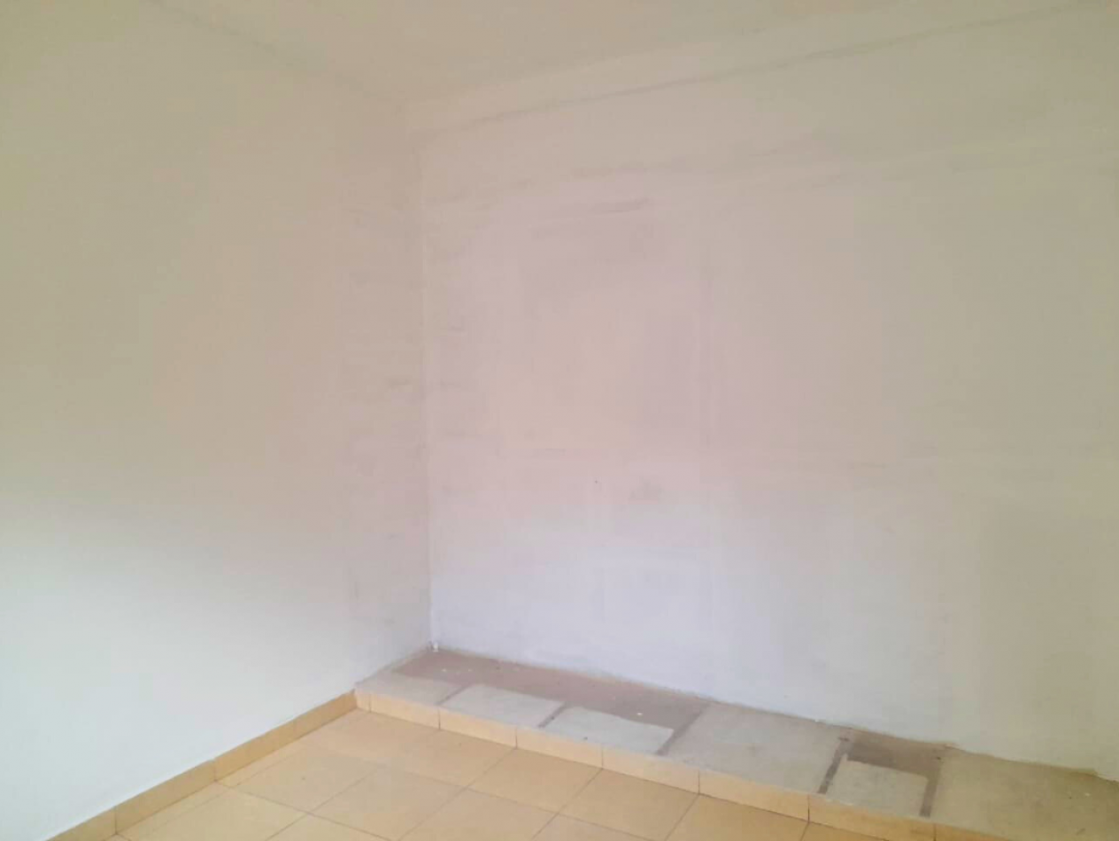 ALQUILER CASA 2 DORMITORIOS - B° 89 VIVIENDAS - 