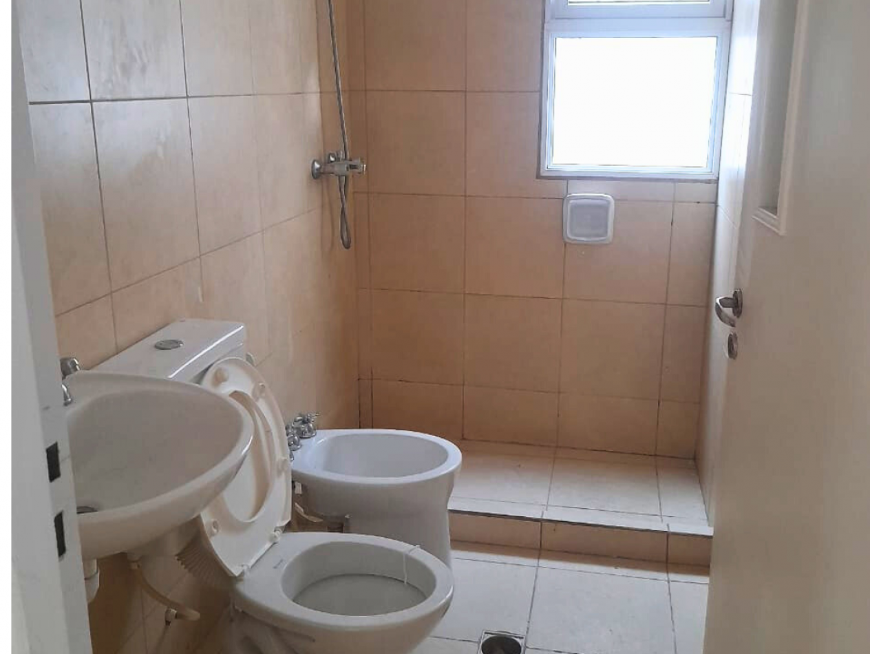 ALQUILER CASA 2 DORMITORIOS - B° 89 VIVIENDAS - 